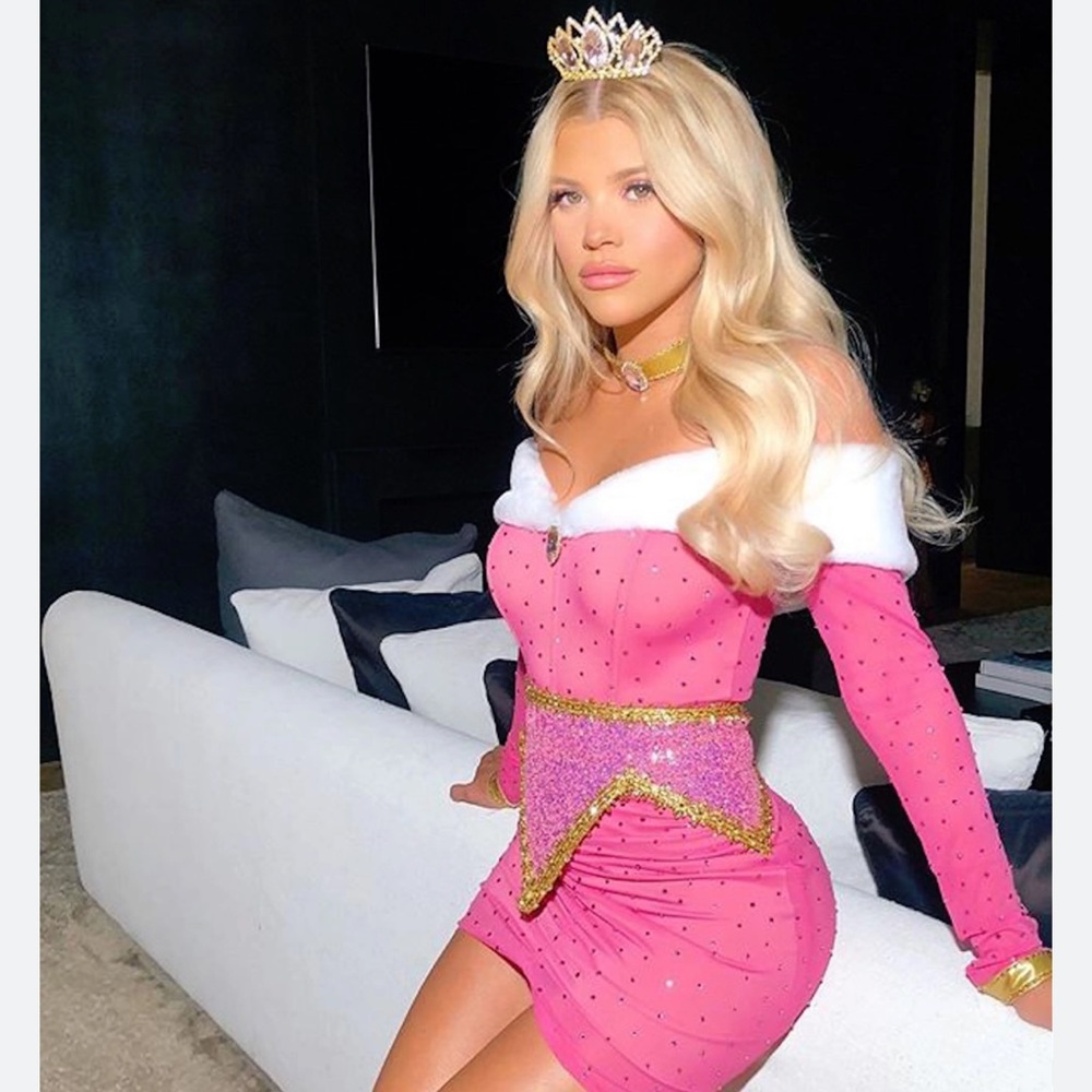 Sexy women’s sleeping beauty costume (Sofia Richie costume)